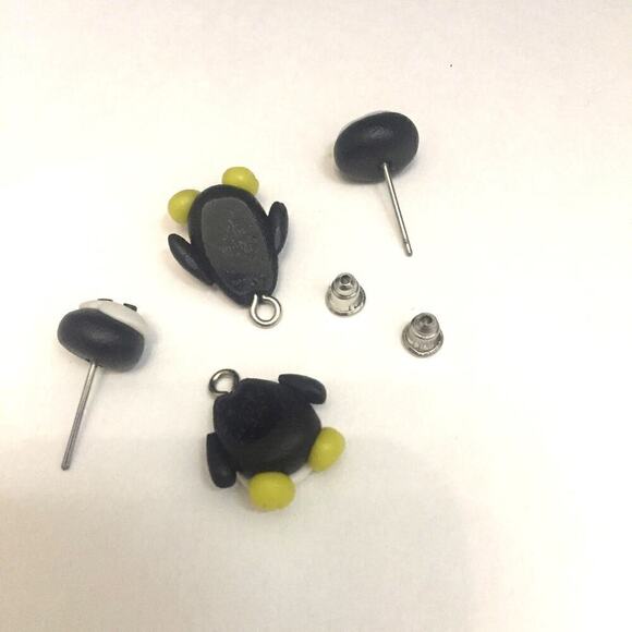 Handmade NWT 3D Polymer Clay Penguin Earrings - Picture 6 of 8